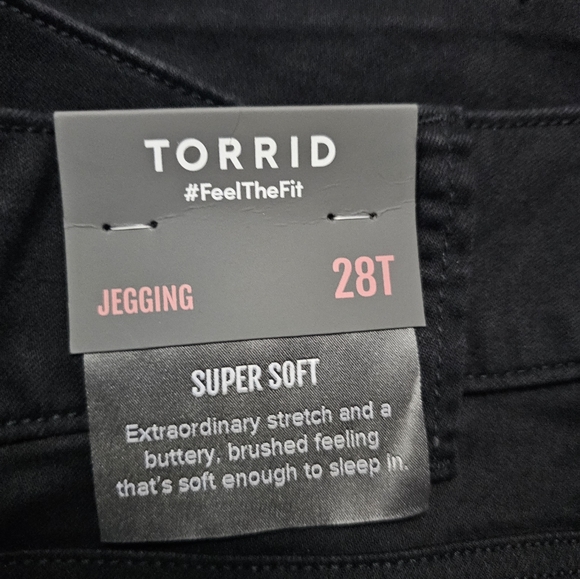 Torrid Jegging Skinny Super Soft Mid-Rise Jean Distressed Tall Inseam - Picture 3 of 5
